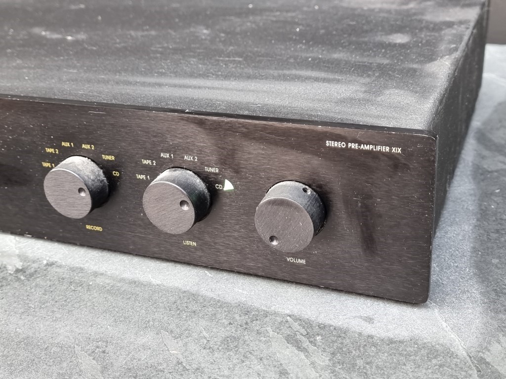 Hi-Fi Equipment: an Exposure Stereo Pre-Amplifier X1X. - Image 2 of 5