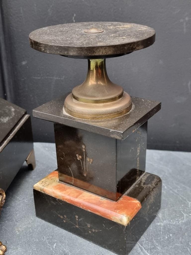 A late Victorian slate and brass mantel clock, 28.5cm high; together with a similar pair of side - Image 5 of 8