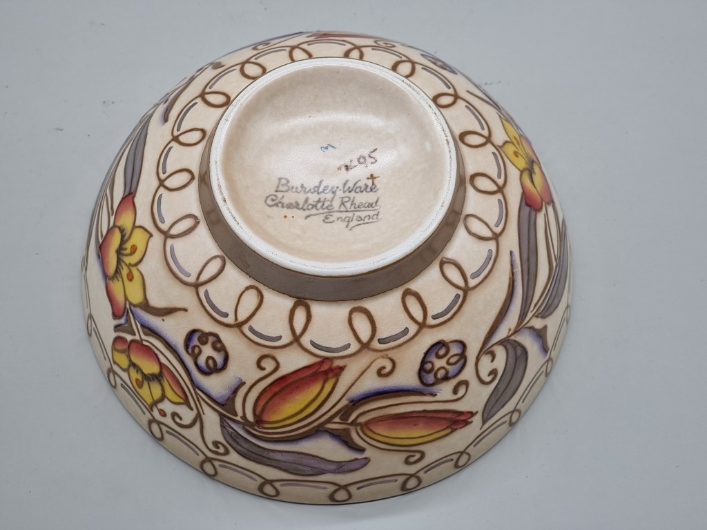 A Bursley Ware Charlotte Rhead bowl, 19cm diameter. - Image 5 of 6