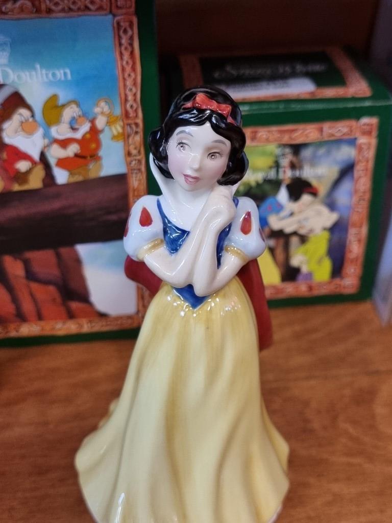 A set of Royal Doulton Snow White and The Seven Dwarfs figures, each boxed. - Image 5 of 5