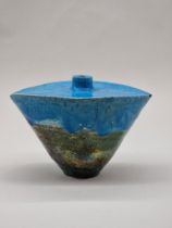 Studio Pottery: a Gillian Clarke vase, 15.5cm.