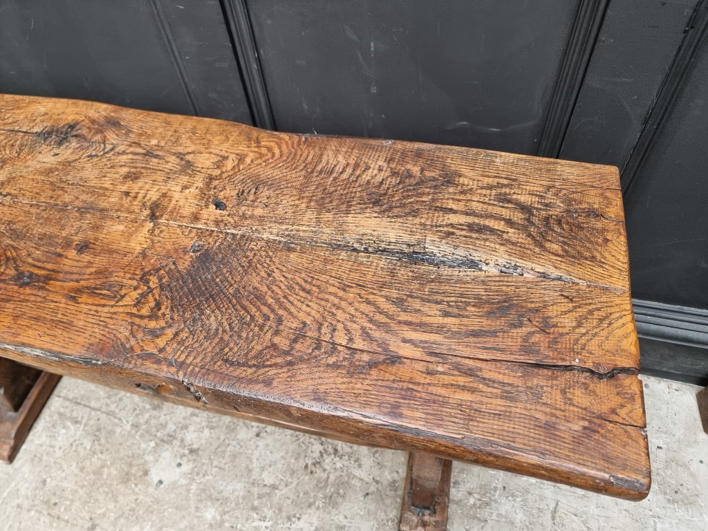 A rustic oak table bench, 125cm wide. - Image 2 of 5