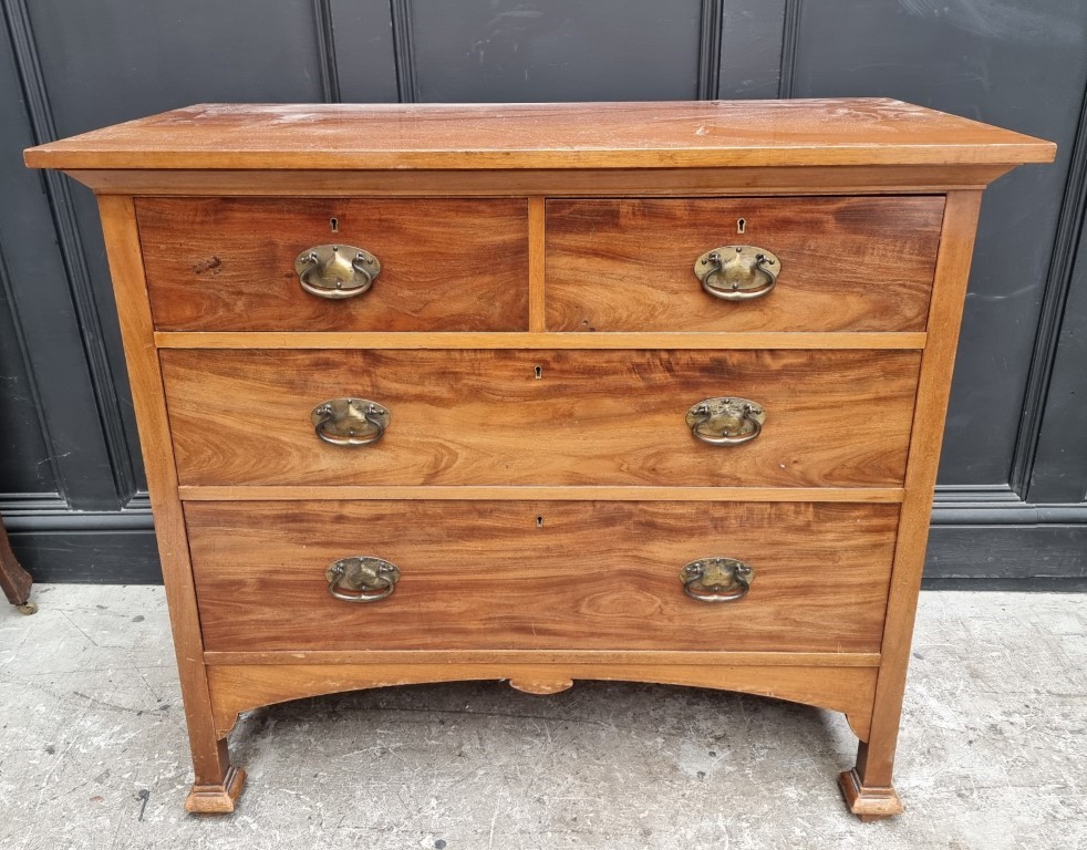 A circa 1900 mahogany chest of drawers, 106.5cm wide, (lacking superstructure).