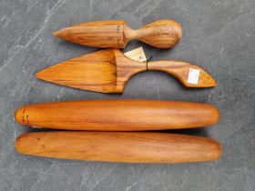 A small group of New Zealand treen. (4)