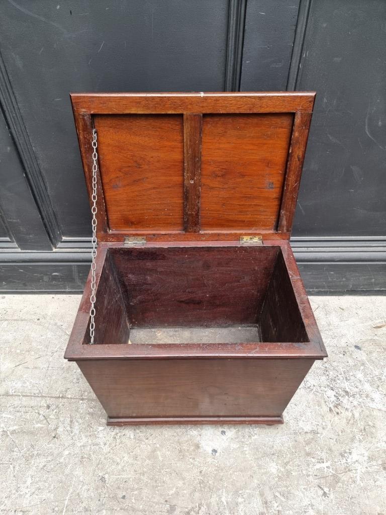 A small antique mahogany cellarette, 46cm wide. - Image 3 of 5