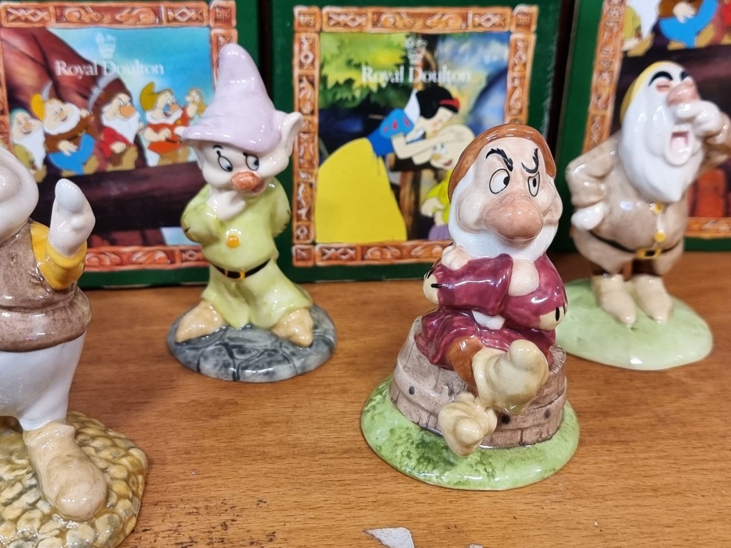 A set of Royal Doulton Snow White and The Seven Dwarfs figures, each boxed. - Image 3 of 5