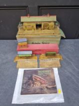 Hornby: O gauge No.4e Station (Margate) with side ramps, in box; together with 3 further station