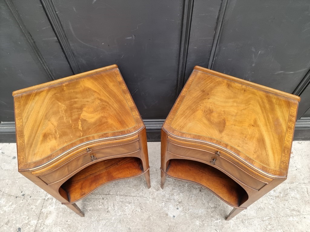 A pair of reproduction mahogany bedside tables, 41cm wide. - Image 2 of 4