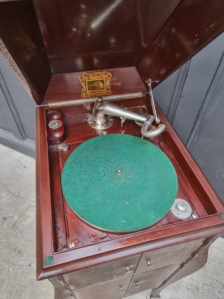 Hi-Fi Equipment: an early 20th century HMV mahogany gramophone. - Image 2 of 6