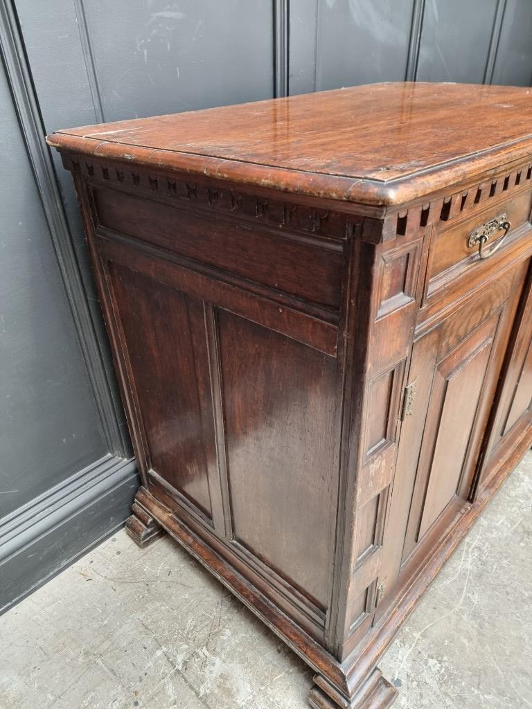 An antique oak panelled side cabinet, 102.5cm wide. - Image 6 of 7