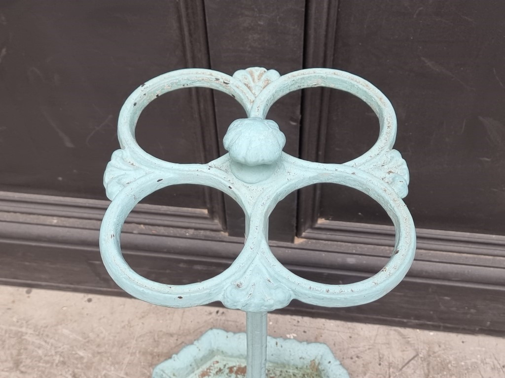 An old cast iron stick stand. - Image 2 of 3