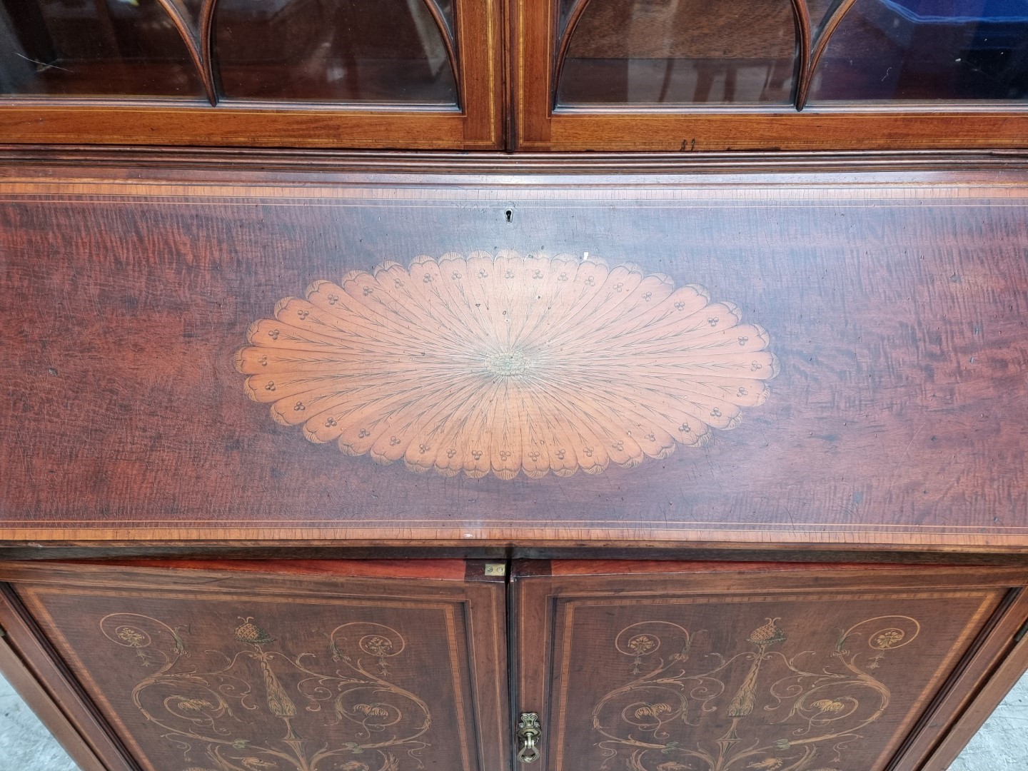 A good late Victorian mahogany and inlaid bureau bookcase, in the manner of Edwards & Roberts, 124cm - Image 3 of 9