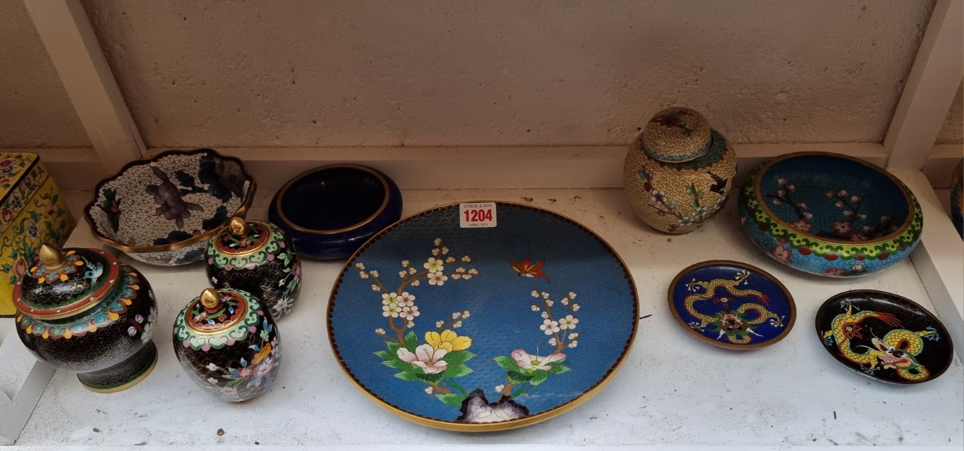 A collection of Chinese cloisonné enamel, largest 23cm diameter. (10)