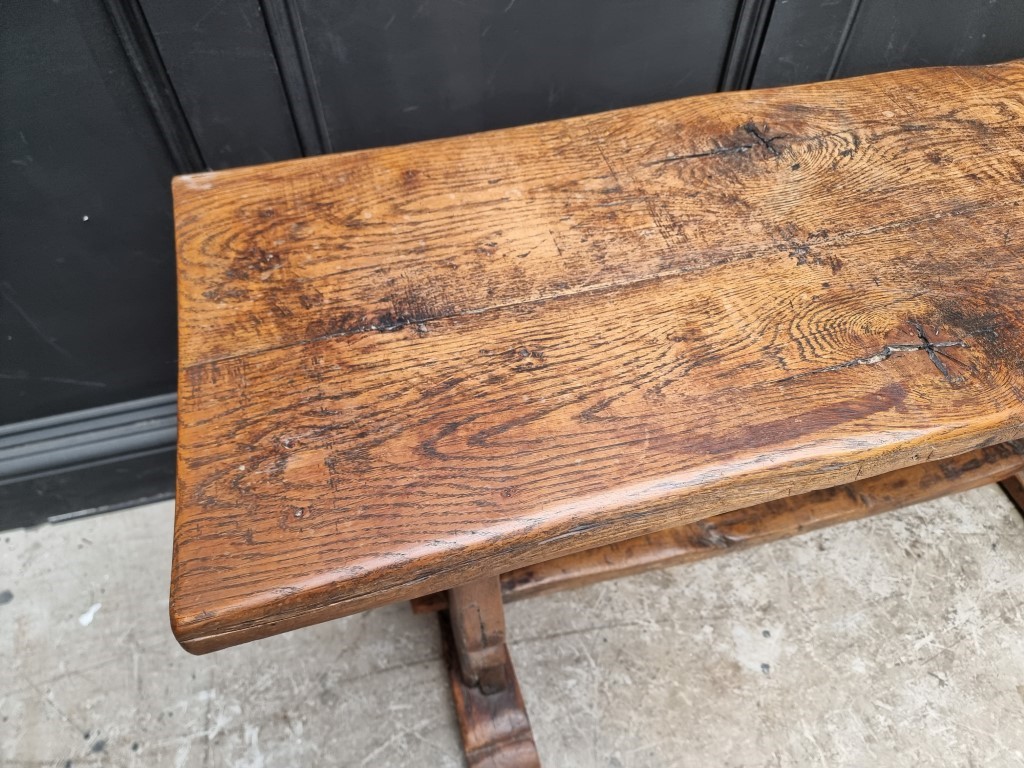 A rustic oak table bench, 125cm wide. - Image 3 of 5