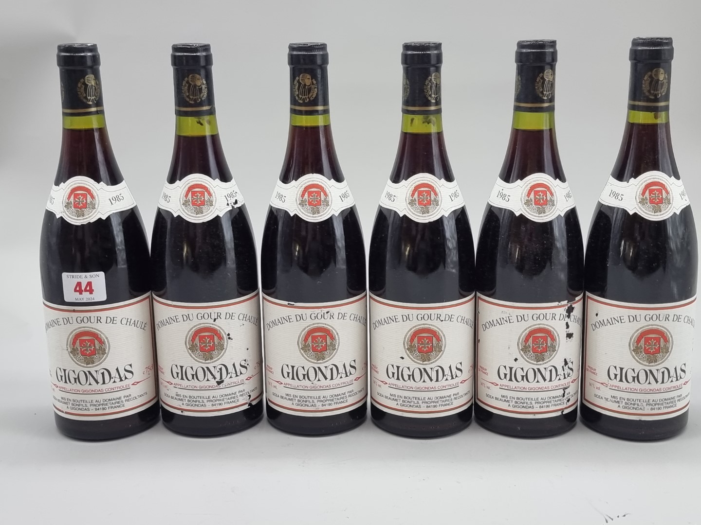 Six 75cl bottles of Gigondas, 1985, Domaine du Gour de Chaule. (6)