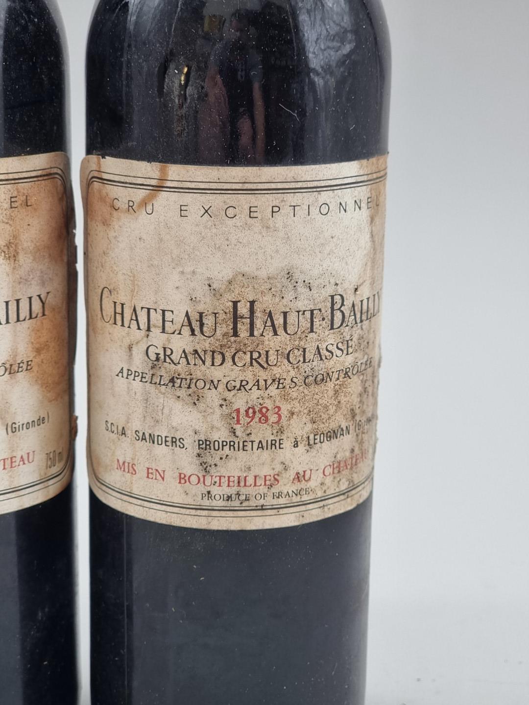 Two 75cl bottles of Chateau Haut-Bailly, 1983, Grand Cru Classe. (2) - Bild 2 aus 5