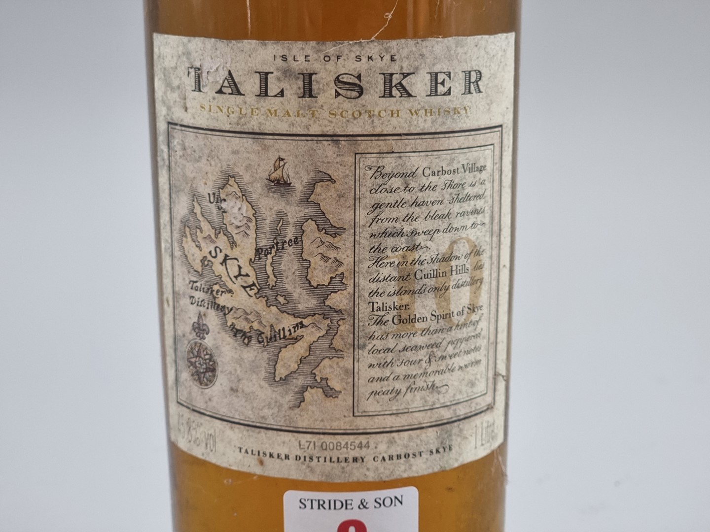 A 1 litre bottle of Talisker 10 Year Old Whisky, old style map label, 45.8% abv, (damage to - Bild 5 aus 8