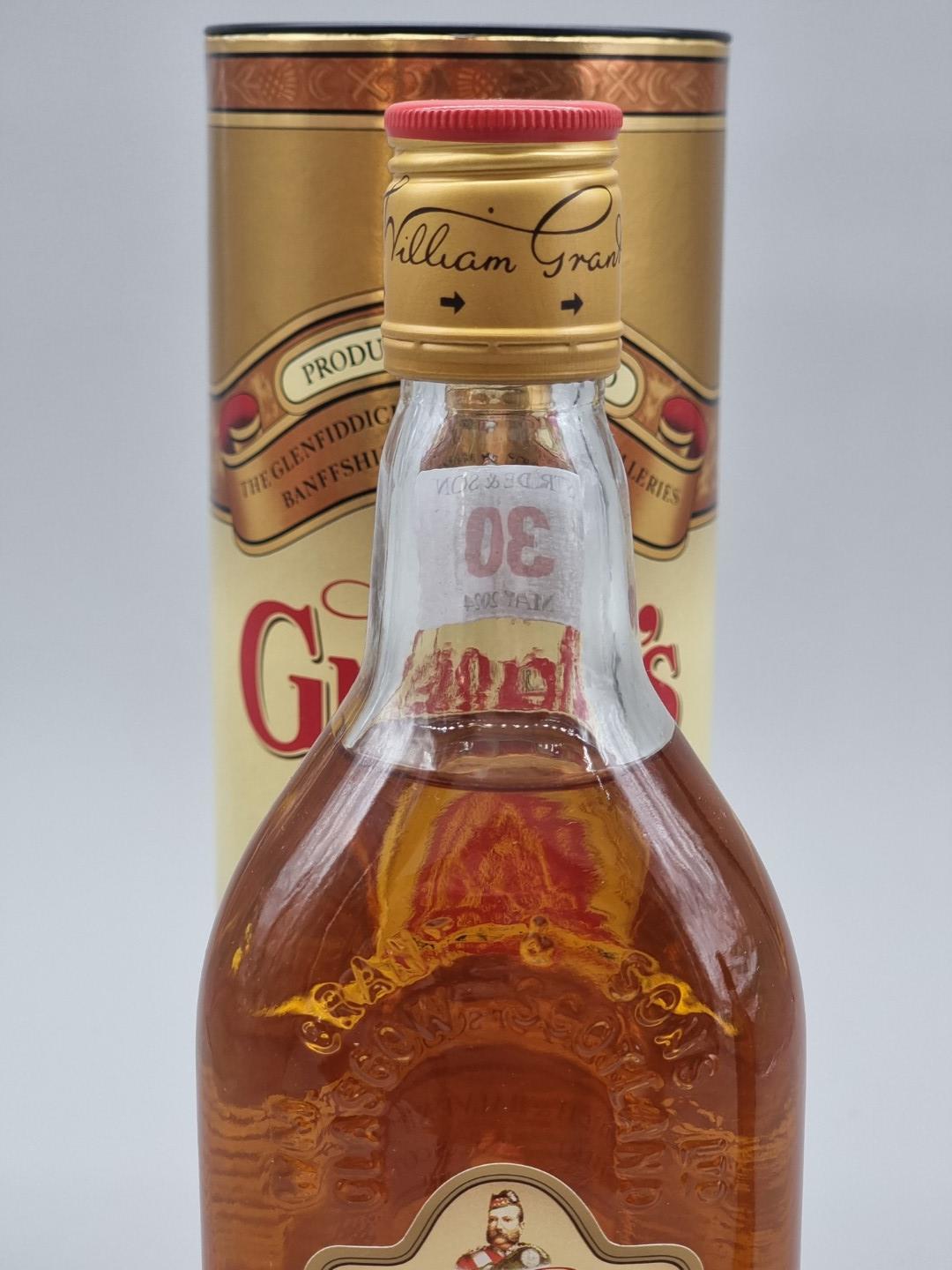 A 1 litre bottle of Southern Comfort 'Reserve'; together with a 70cl bottle of Grant's blended - Image 4 of 5