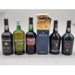 Six bottles of port, one in card box. (6)