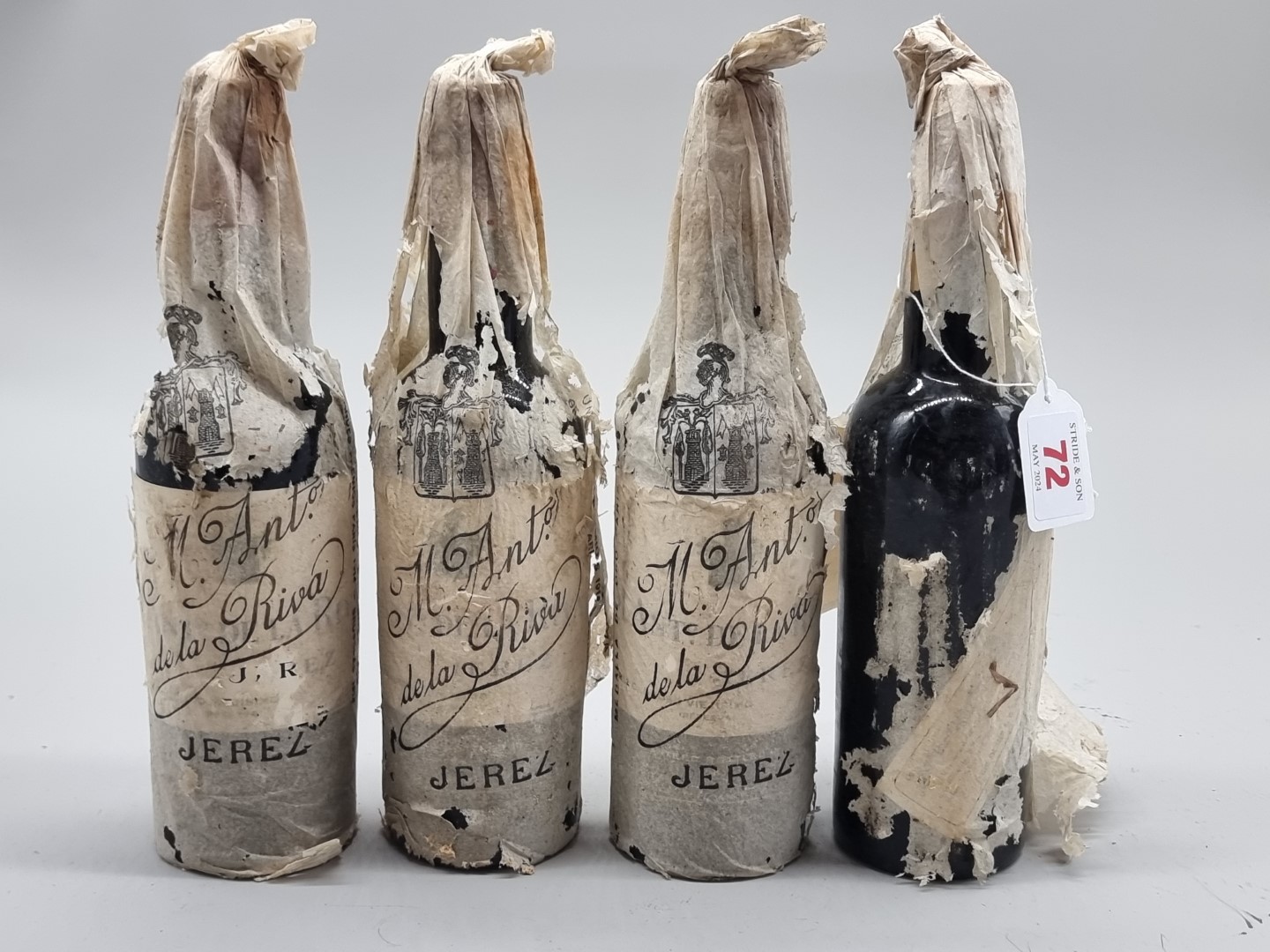 Four half bottles of Oloroso Viejisimo Sherry, Antonio de la Riva, 1940s bottling. (4)