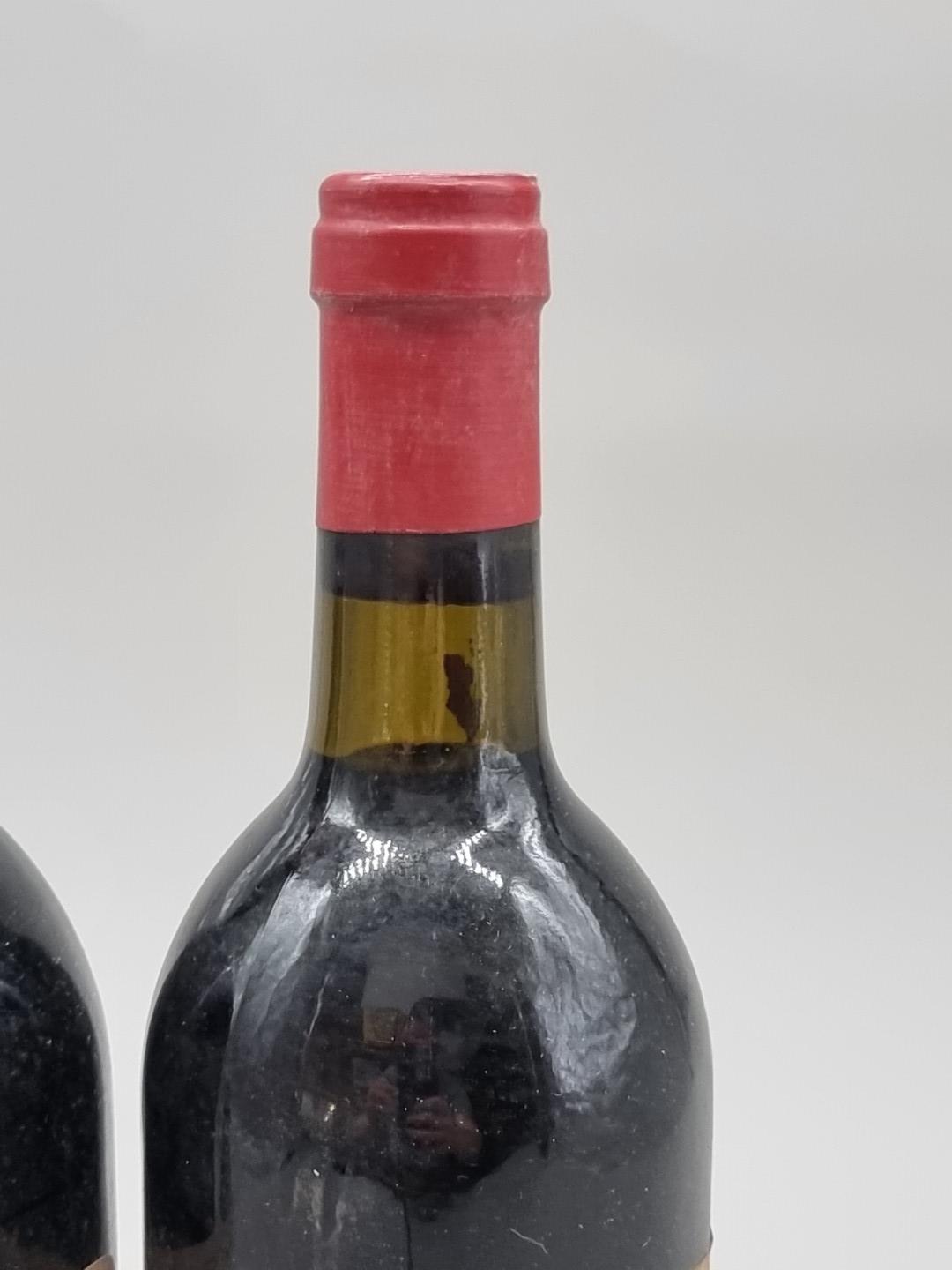 Two 75cl bottles of Chateau Haut-Bailly, 1983, Grand Cru Classe. (2) - Bild 5 aus 5