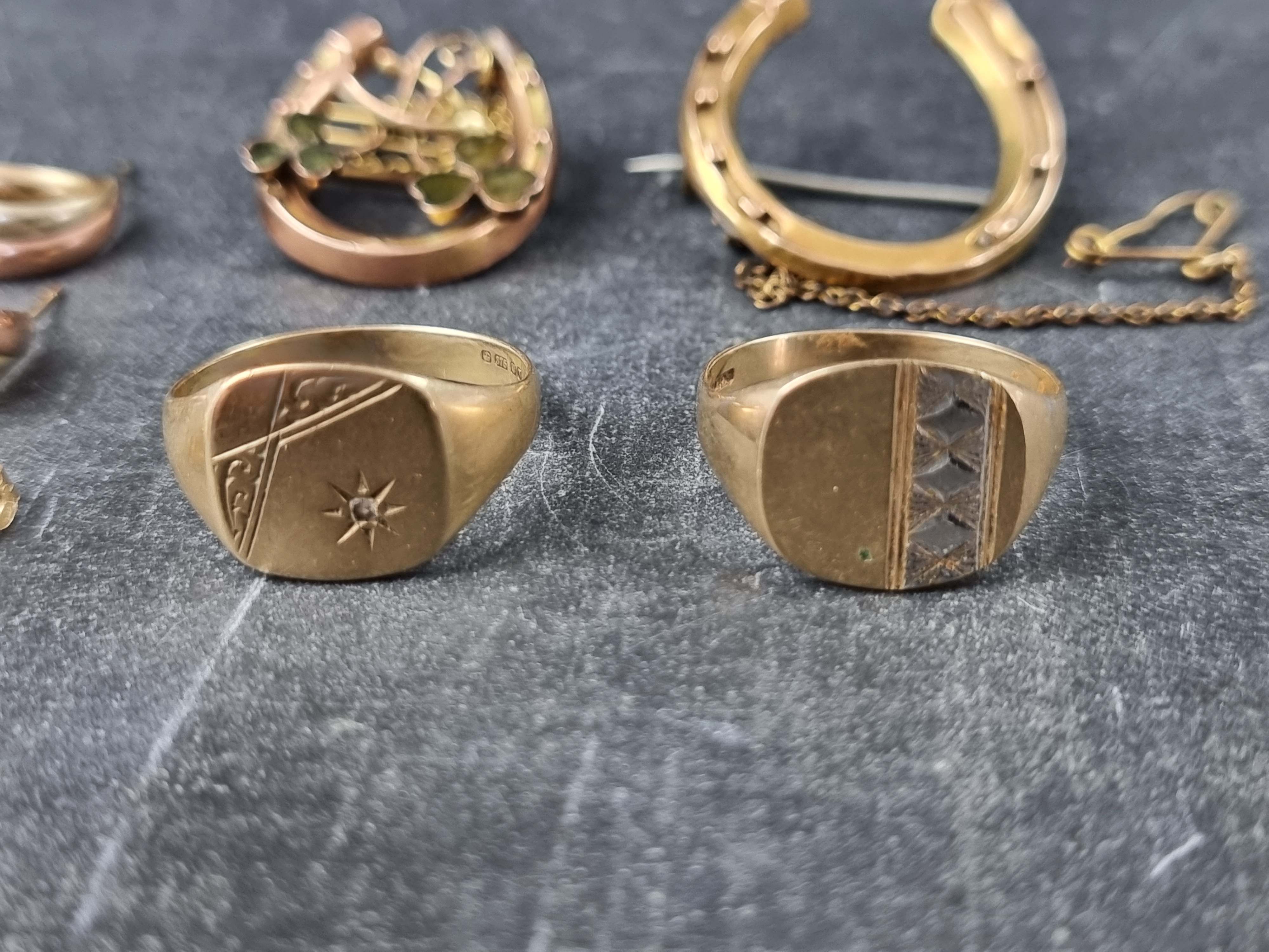 Two 9ct gold signet rings and a 9ct gold horseshoe brooch, 9.4g; together with a pair of yellow - Image 4 of 4
