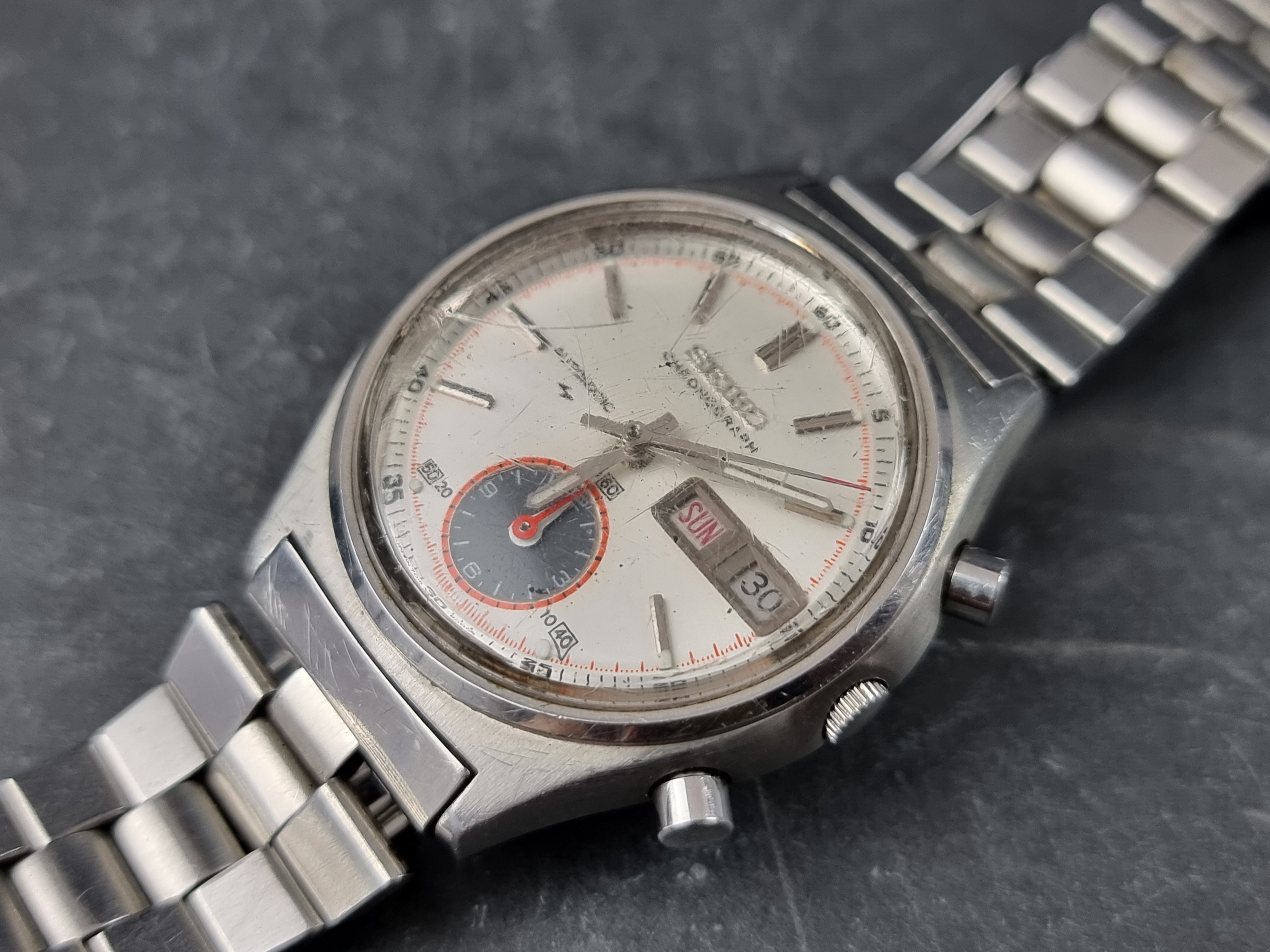 A Seiko chronograph stainless steel automatic wristwatch, 37mm, Ref. 7016-8001, on original