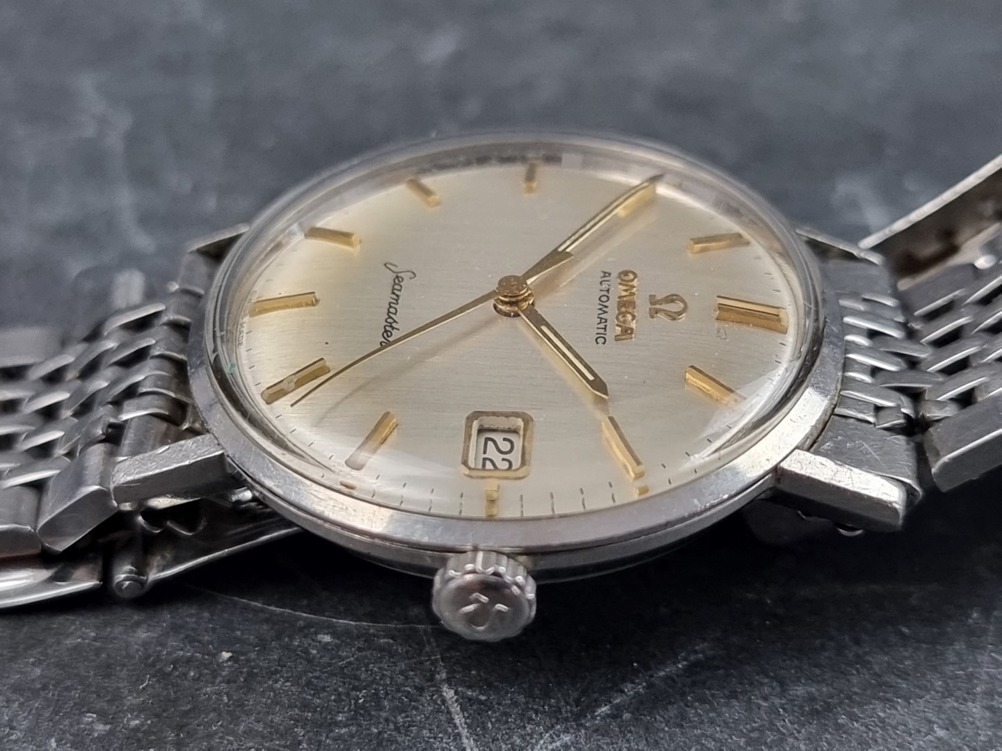 A 1960s Omega 'Seamaster' stainless steel automatic wristwatch, 34mm, on original stainless steel - Image 2 of 4