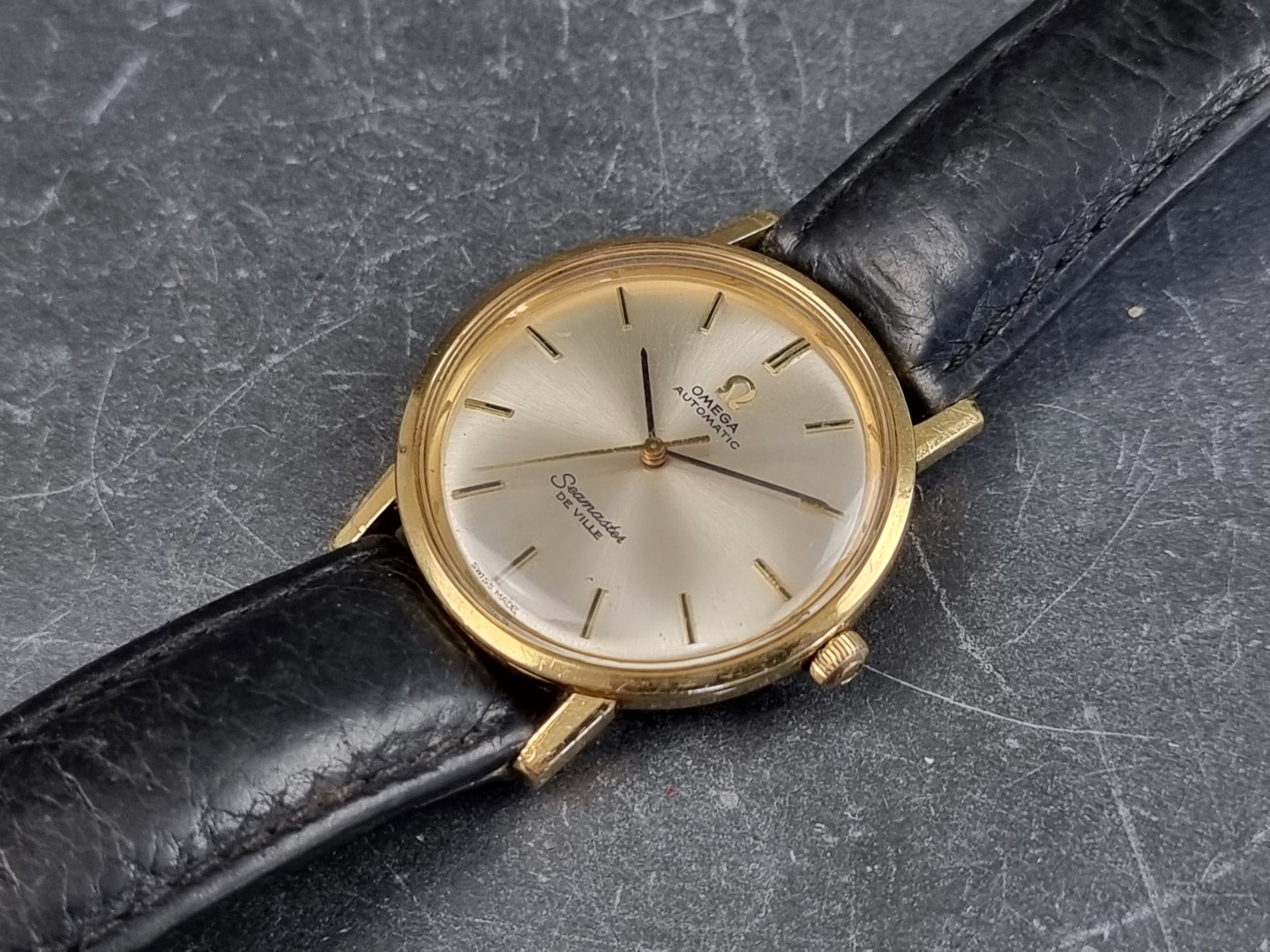 A circa early 1960s Omega 'Seamaster De Ville' 18ct gold automatic wristwatch, 31mm, on later