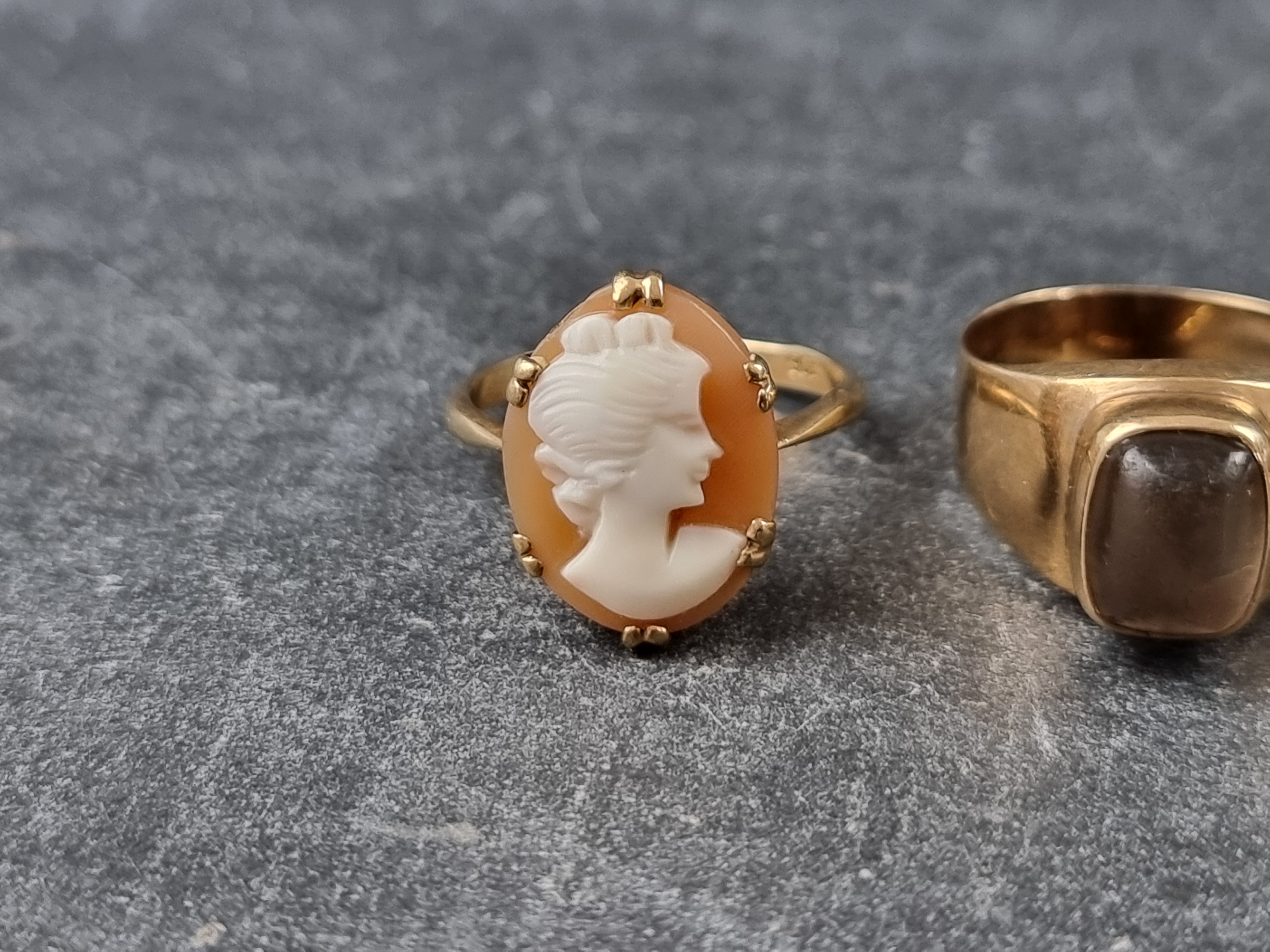 Two gem set 9ct gold rings, gross weight 10g; together with a carved shell cameo ring, stamped ' - Image 2 of 3