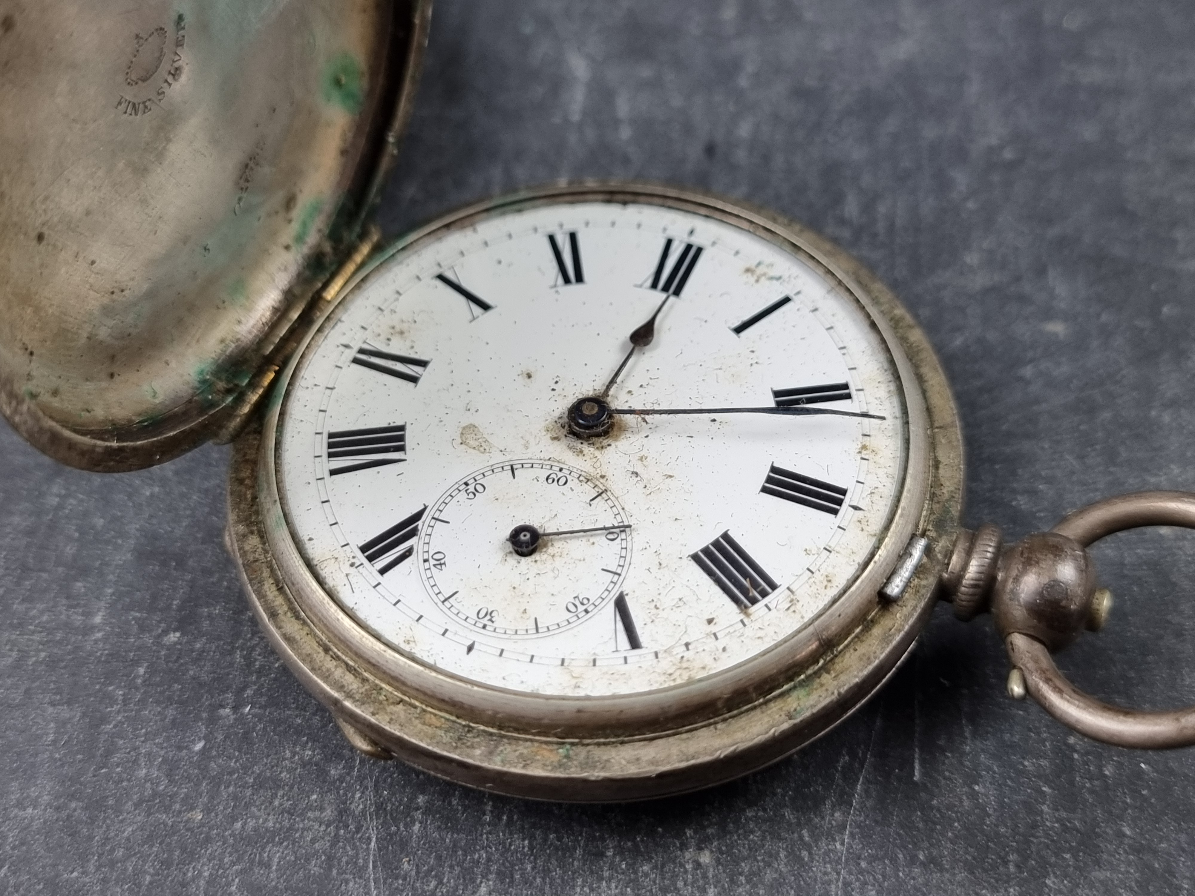 A Victorian silver open faced pocket watch, having unsigned dial and movement, 52mm, key wind, - Image 3 of 3