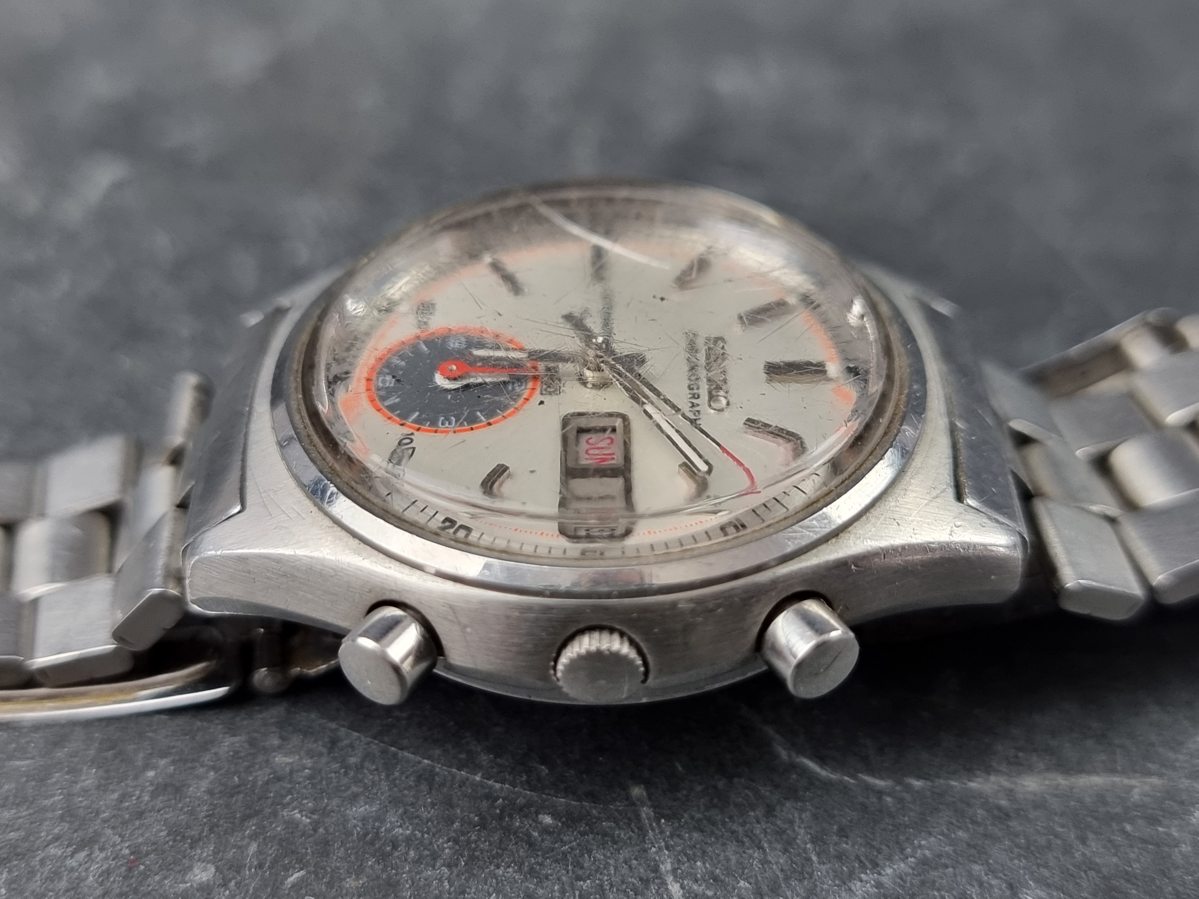 A Seiko chronograph stainless steel automatic wristwatch, 37mm, Ref. 7016-8001, on original - Image 2 of 4