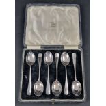 A cased set of six silver rat tail teaspoons, by H Phillips, London 1937, 82g.