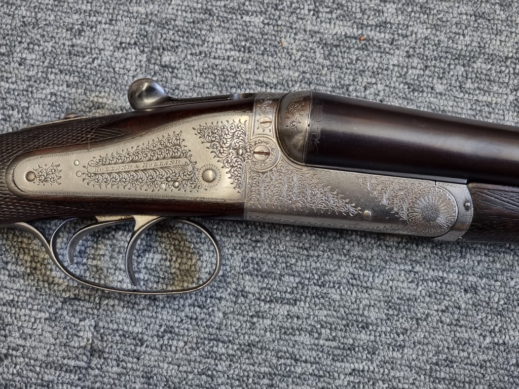 An early 20th century Holland & Holland 12 bore side by side sidelock shotgun, inscribed 'Patent - Image 6 of 6