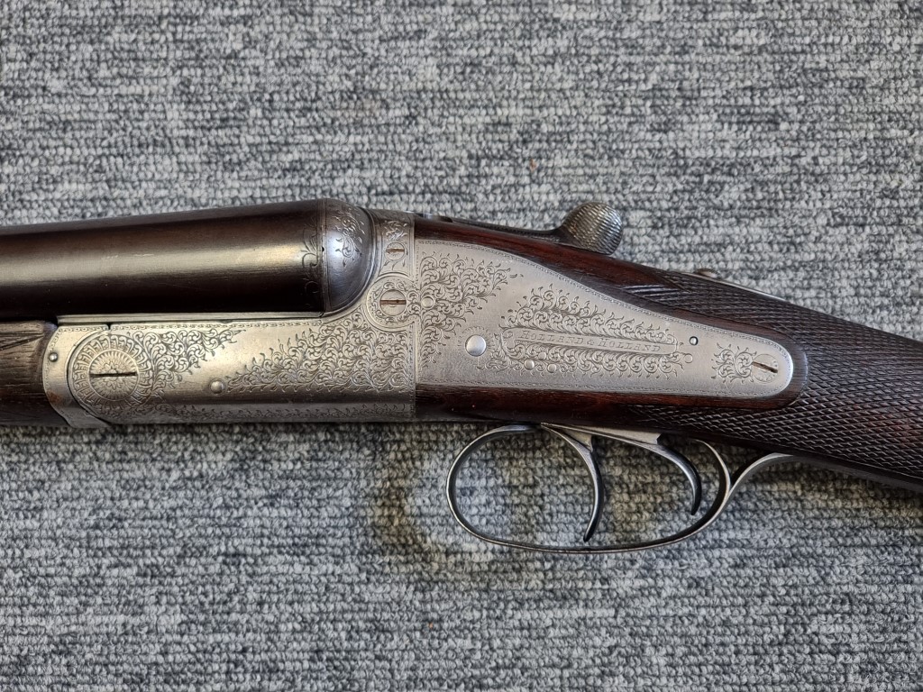 An early 20th century Holland & Holland 12 bore side by side sidelock shotgun, inscribed 'Patent - Image 2 of 6