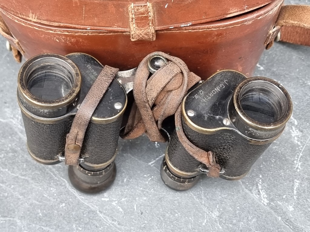 A pair of Carl Zeiss Telact 8X binoculars, cased. - Image 4 of 4