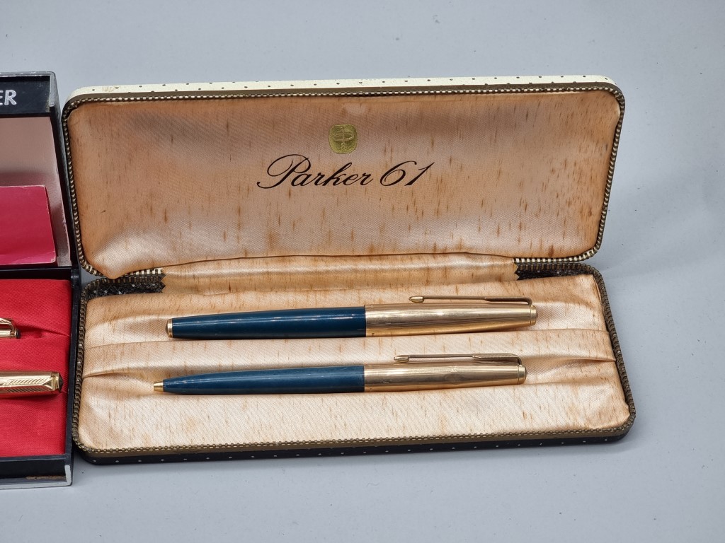 A group of vintage pens, comprising: a cased Parker silver pen set, circa 1964, (s.d. to one); a - Image 5 of 5