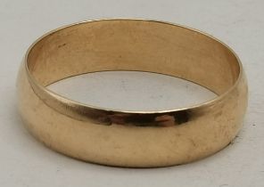 9ct Yellow Gold Thick Wedding Band size V