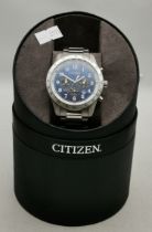A gent's Citizen steel bracelet chronograph wristwatch