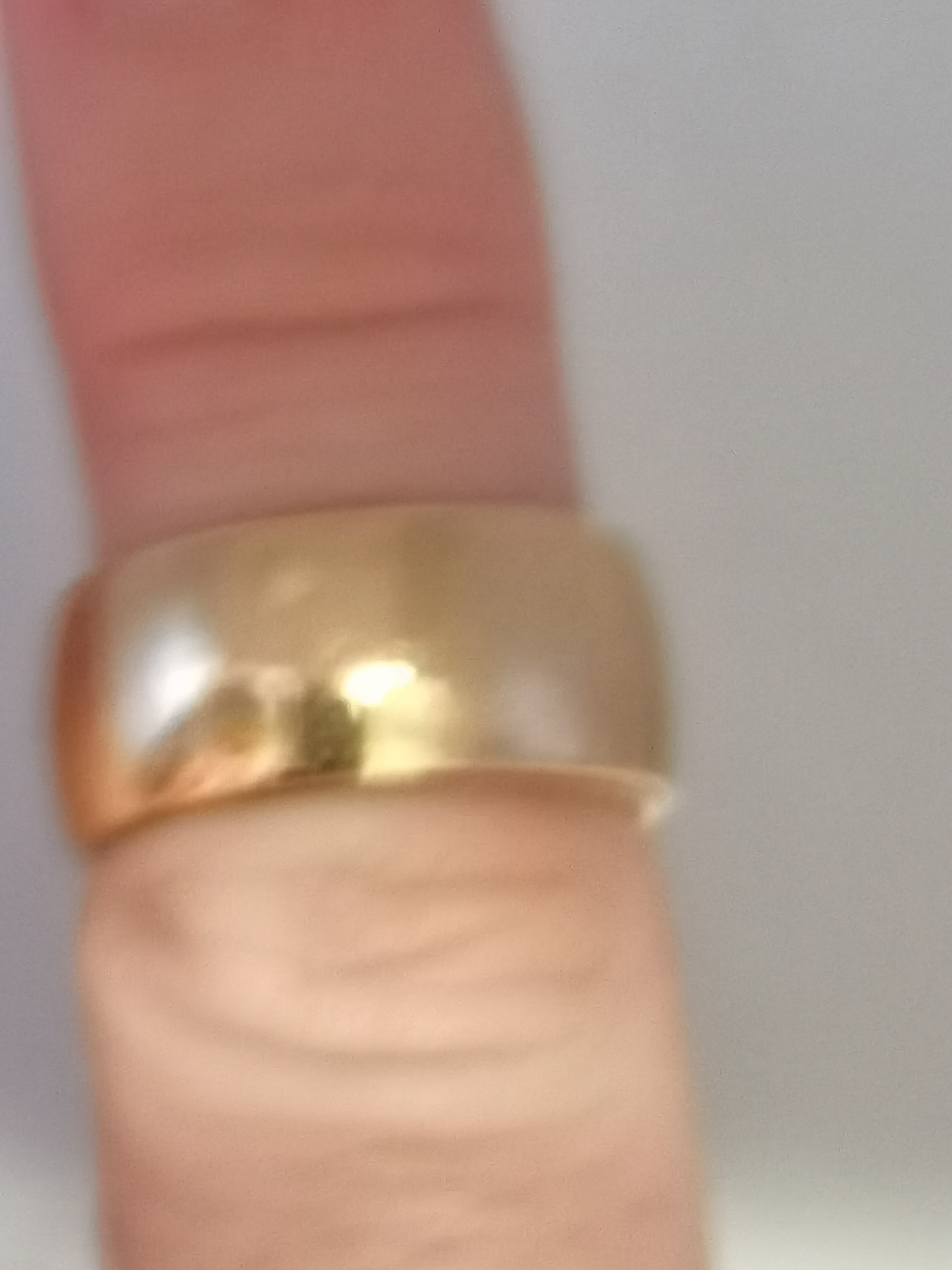 Two 9 carat gold rings - Image 6 of 6