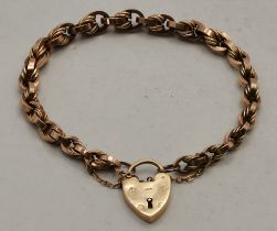 A 9 carat gold byzantine link bracelet