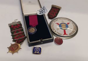 Vintage medals and badges incl "Hull and District Road Transport Training Group"