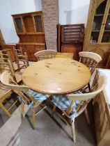 Pine Kitchen table (round)