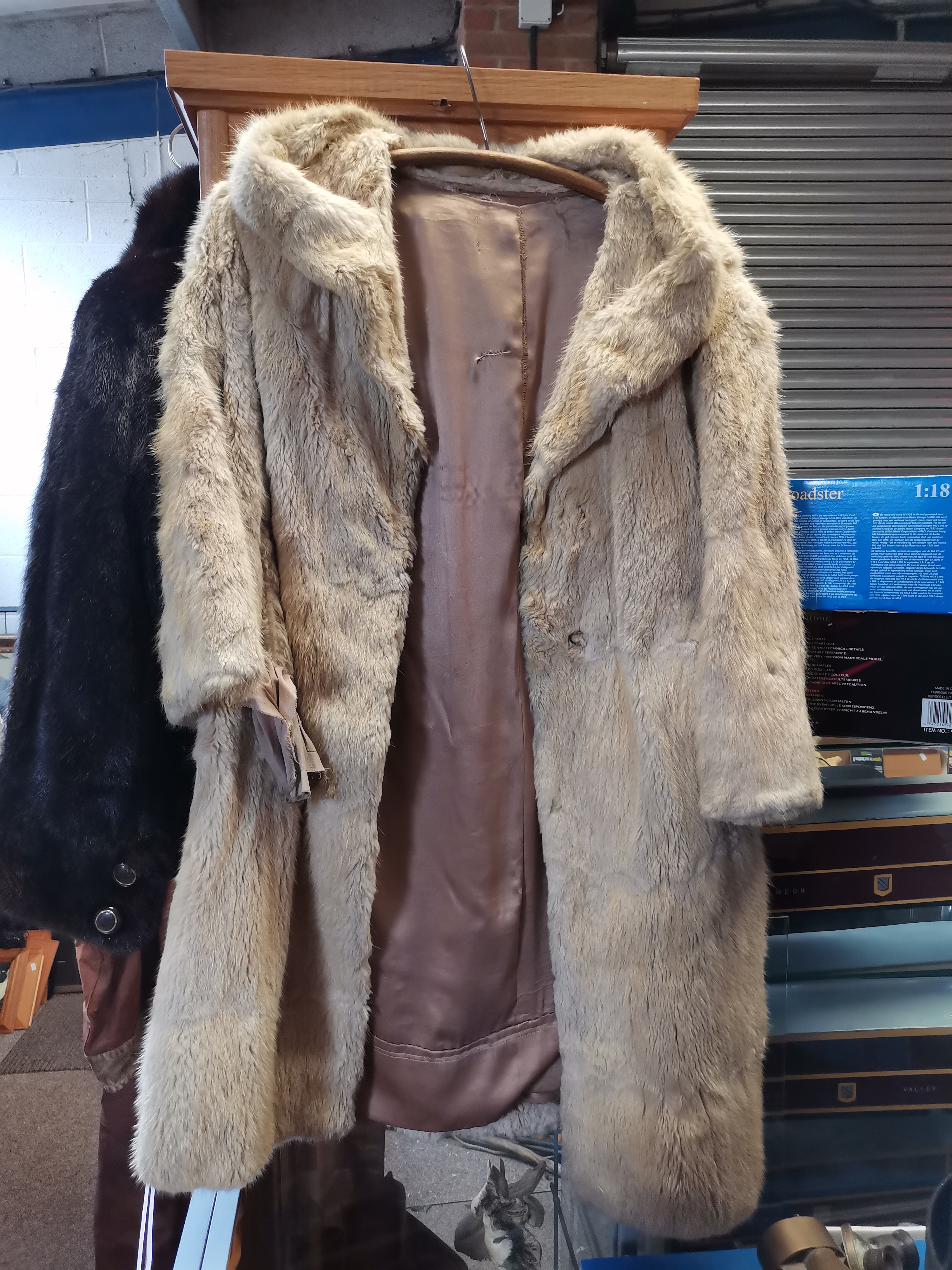 Two lady's fur coats - Image 2 of 2