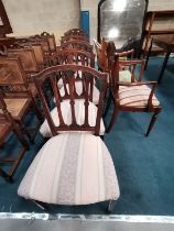 Set of 6 Mahogany dining chairs (including 2 carvers)