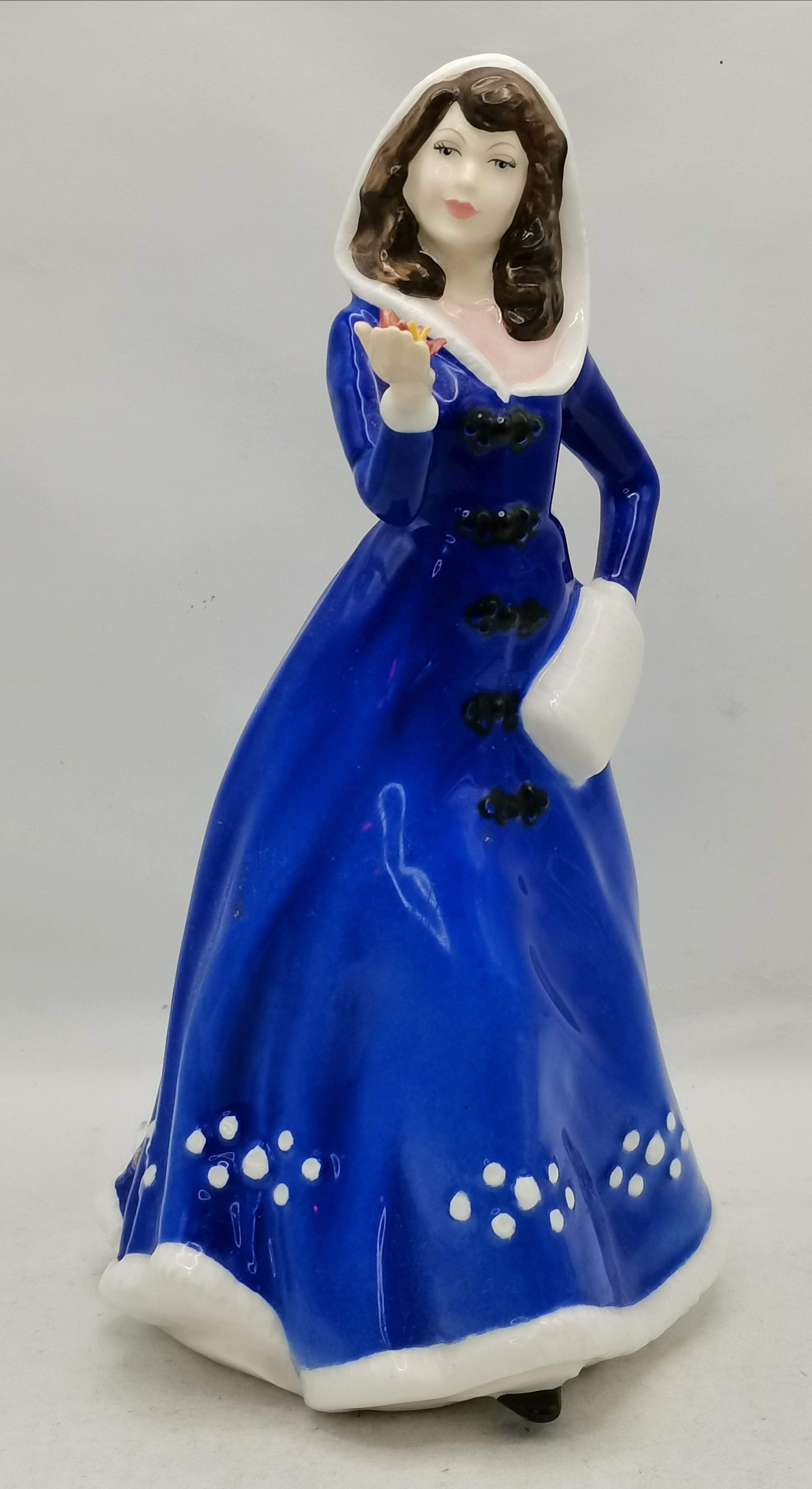 4 x Royal Doulton lady figures plus one lady figure - Image 2 of 11