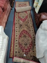 x2 Hall runner in red and Beige