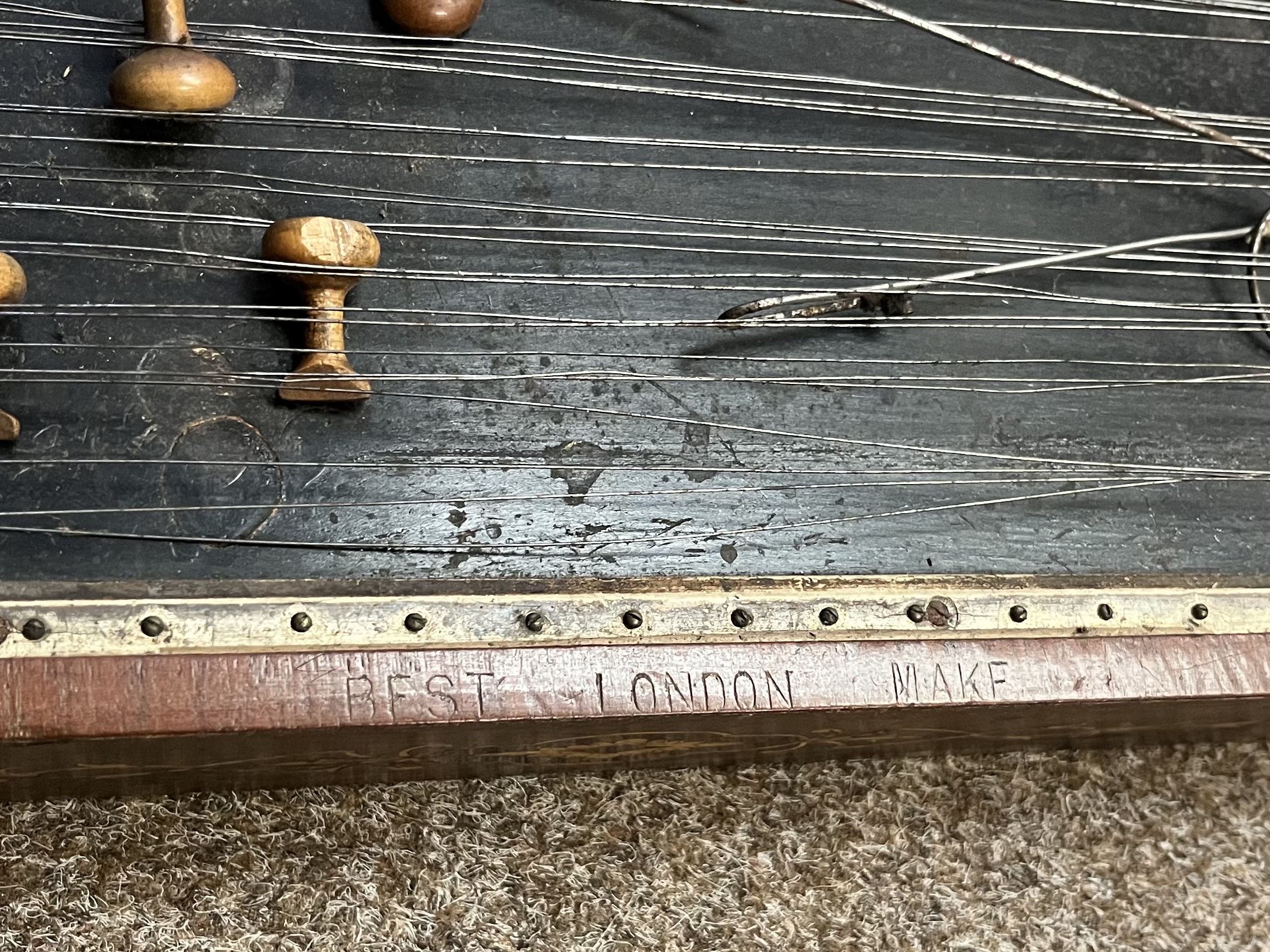 An inlaid mahogany hammered dulcimer - Image 3 of 4