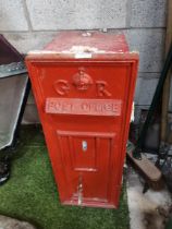 Cast Iron King George Post box