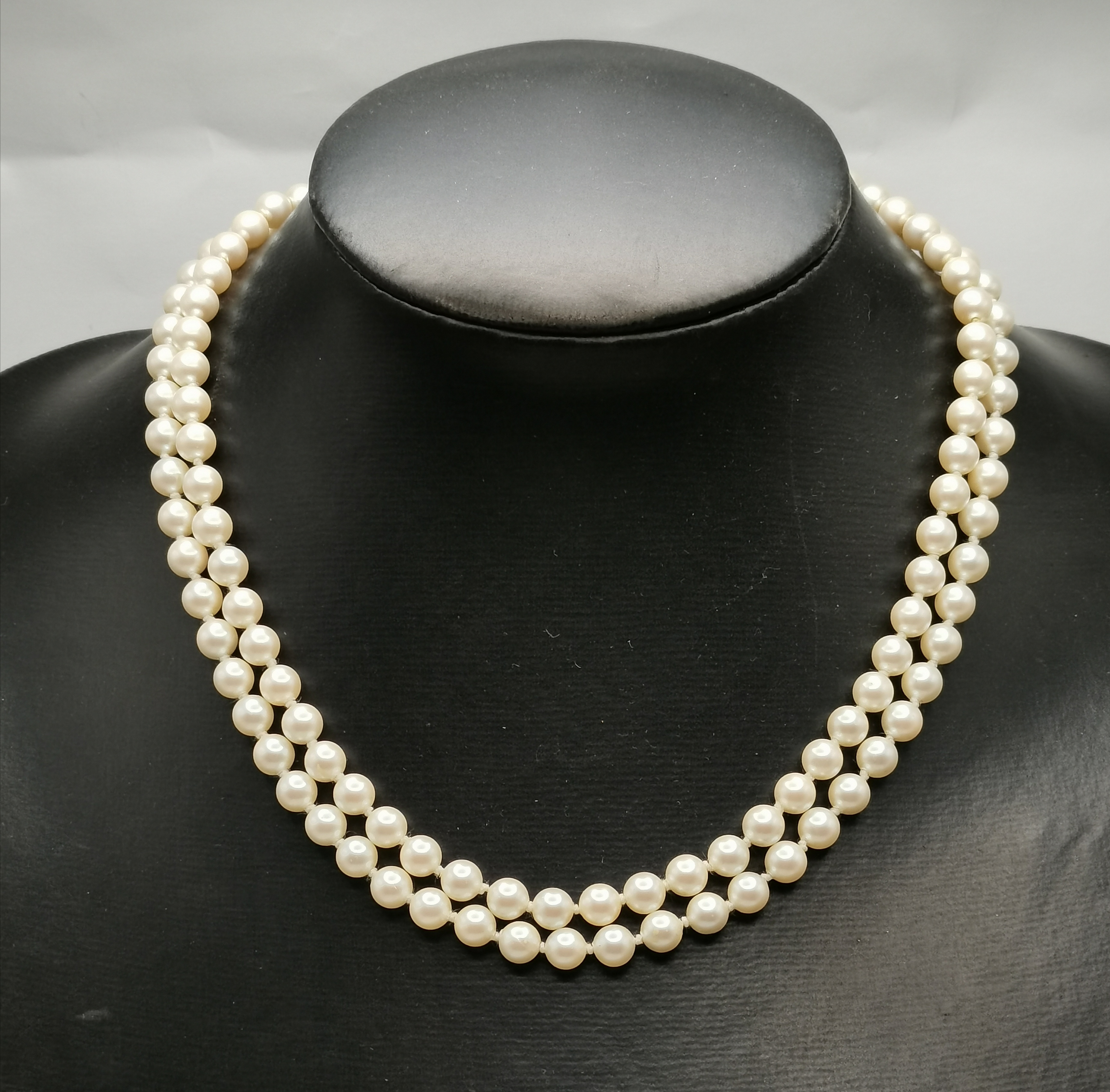 Pearl Necklace and 12ct Gold Pen and Pencil set (cross) - Image 2 of 3